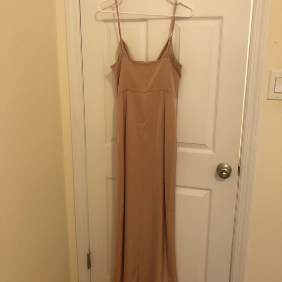 NBD Lila Gown Champagne - Picture 5 of 7